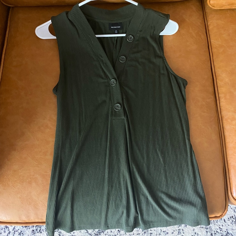 Olive green button sleeveless top